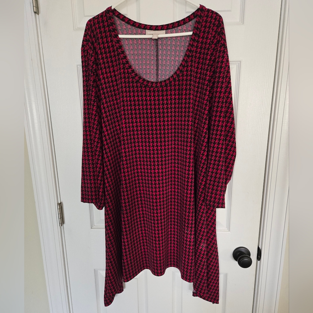 Woman Within Pink and Black Houndstooth Tunic